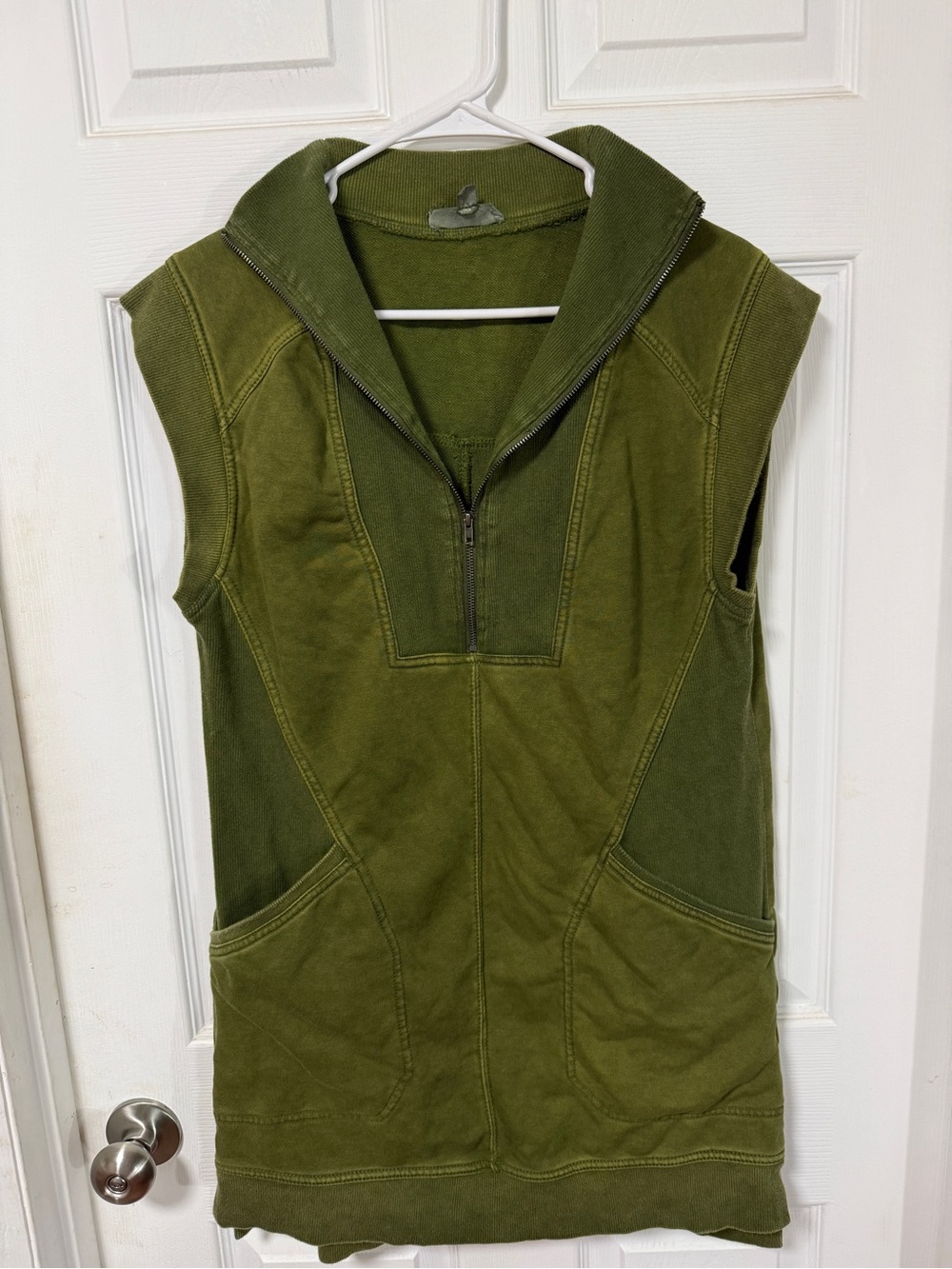 Olive Green Sleeveless Zip-Neck Active Dress